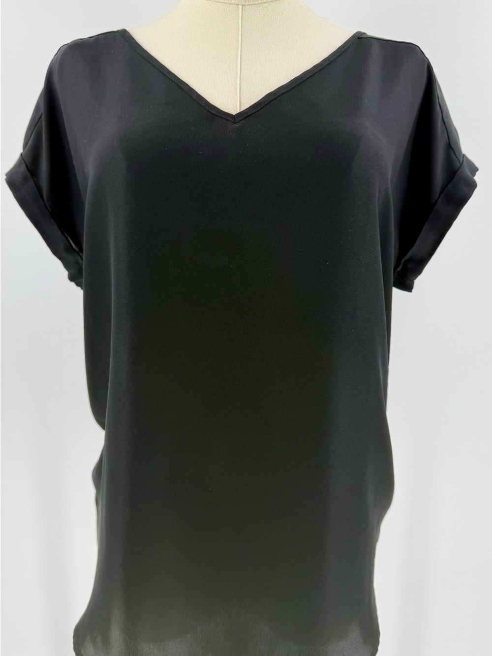 Simply Styled Black V-Neck Short Sleeve Blouse